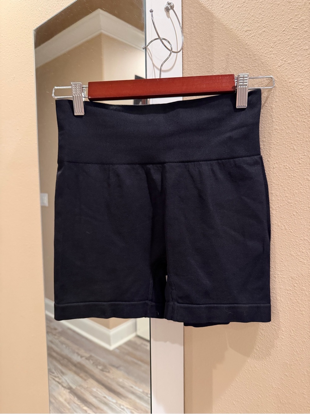 Source Unknown Black High-Waist Women’s Bike Shorts